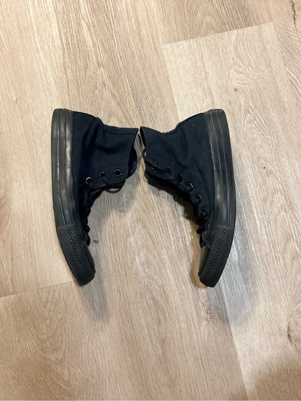 Converse Chuck Taylor All Star Black High Top Sneakers Womens Size 6 Goth Grunge